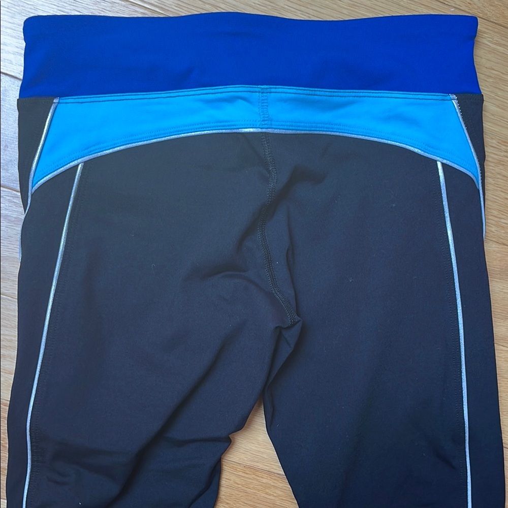 Black and Blue Cropped Athletic Pants - Picture 4 of 8
